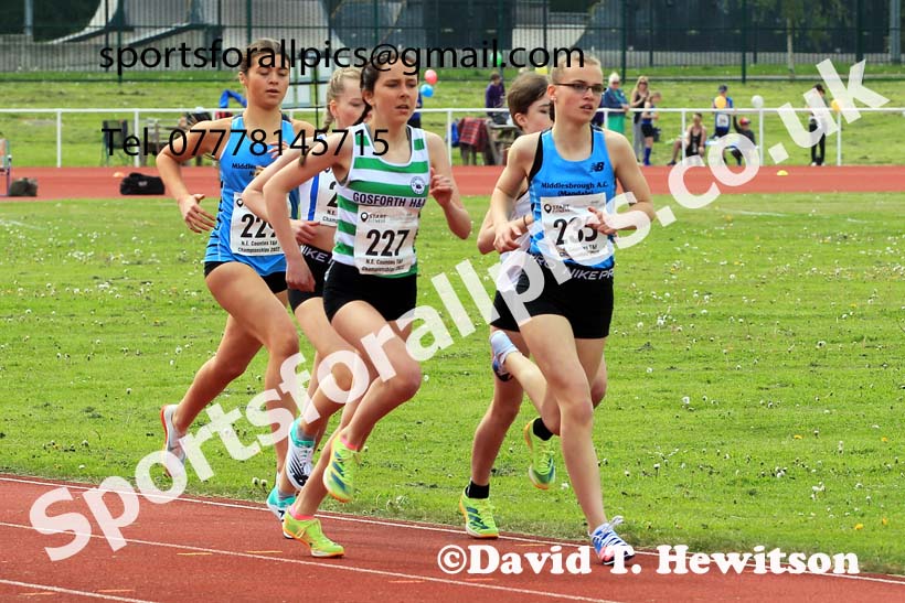 Women and Girls 800 metres, 2022 North Eastern Track and Field Champs., Middlesbrough. David T. Hewitson/Sports for All Pics